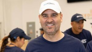 Misha Ezratti Net Worth